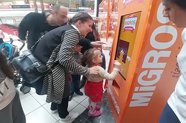 Puzzle Gift Vending Machine